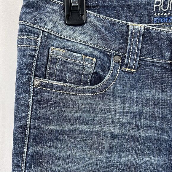 REFUGE RUNWAY Jeans 4R Everyday Boot Low Rise Distressed Whiskered Casual - Picture 8 of 16